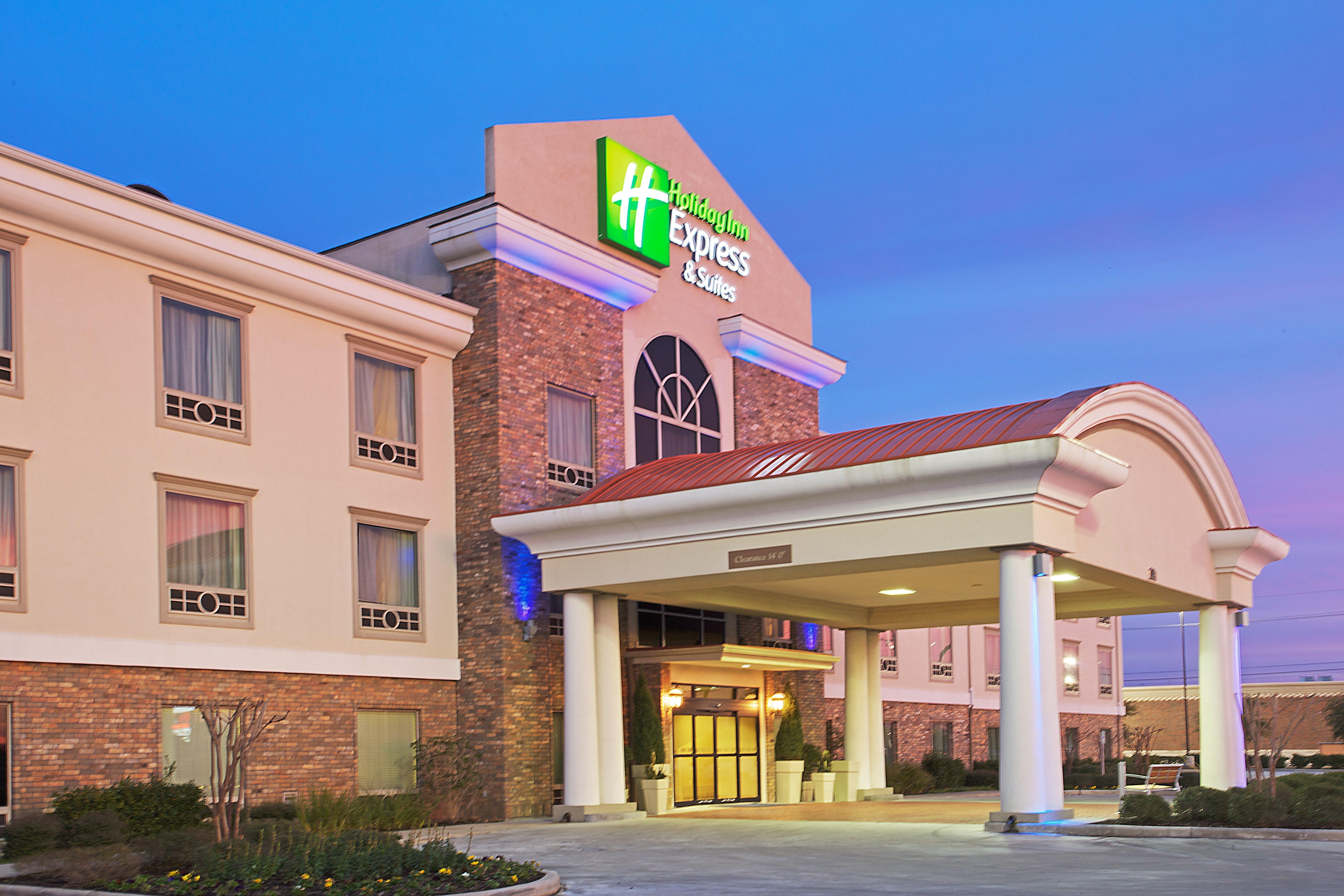 Holiday Inn Express Hotel And Suites Conroe By Ihg Exterior photo