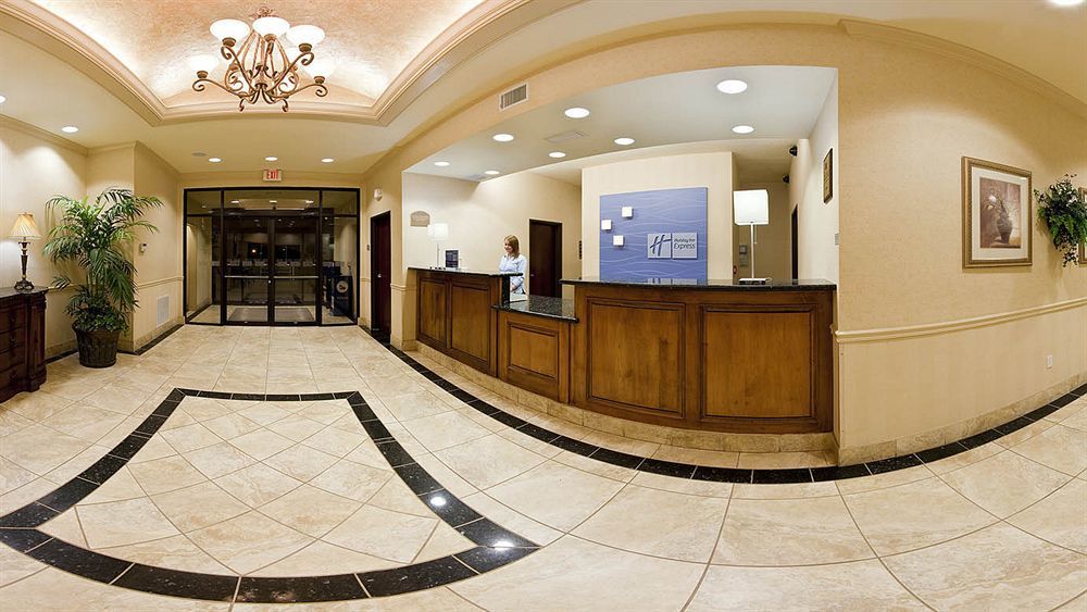 Holiday Inn Express Hotel And Suites Conroe By Ihg Exterior photo