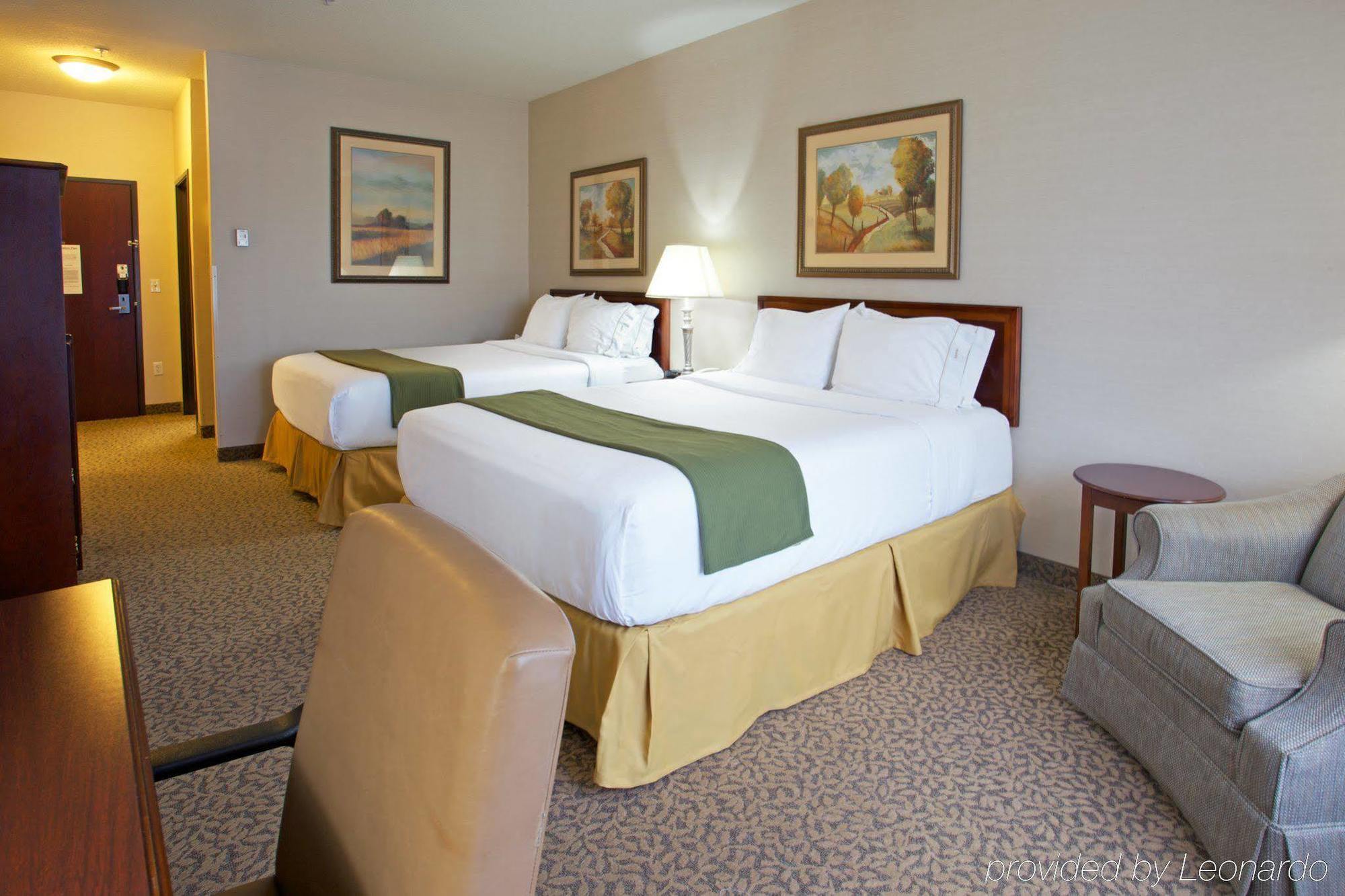 Holiday Inn Express Hotel And Suites Conroe By Ihg Room photo