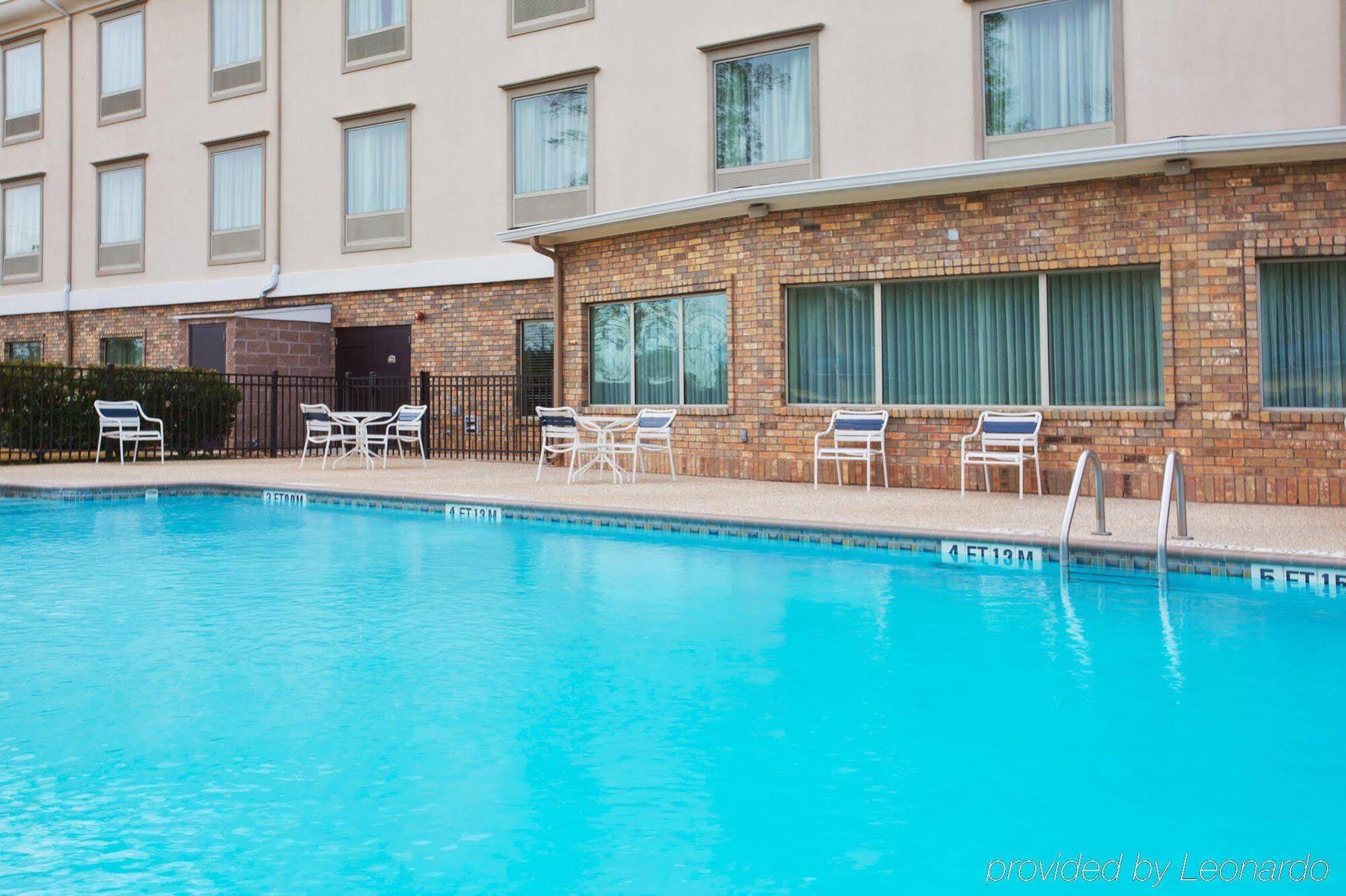 Holiday Inn Express Hotel And Suites Conroe By Ihg Exterior photo